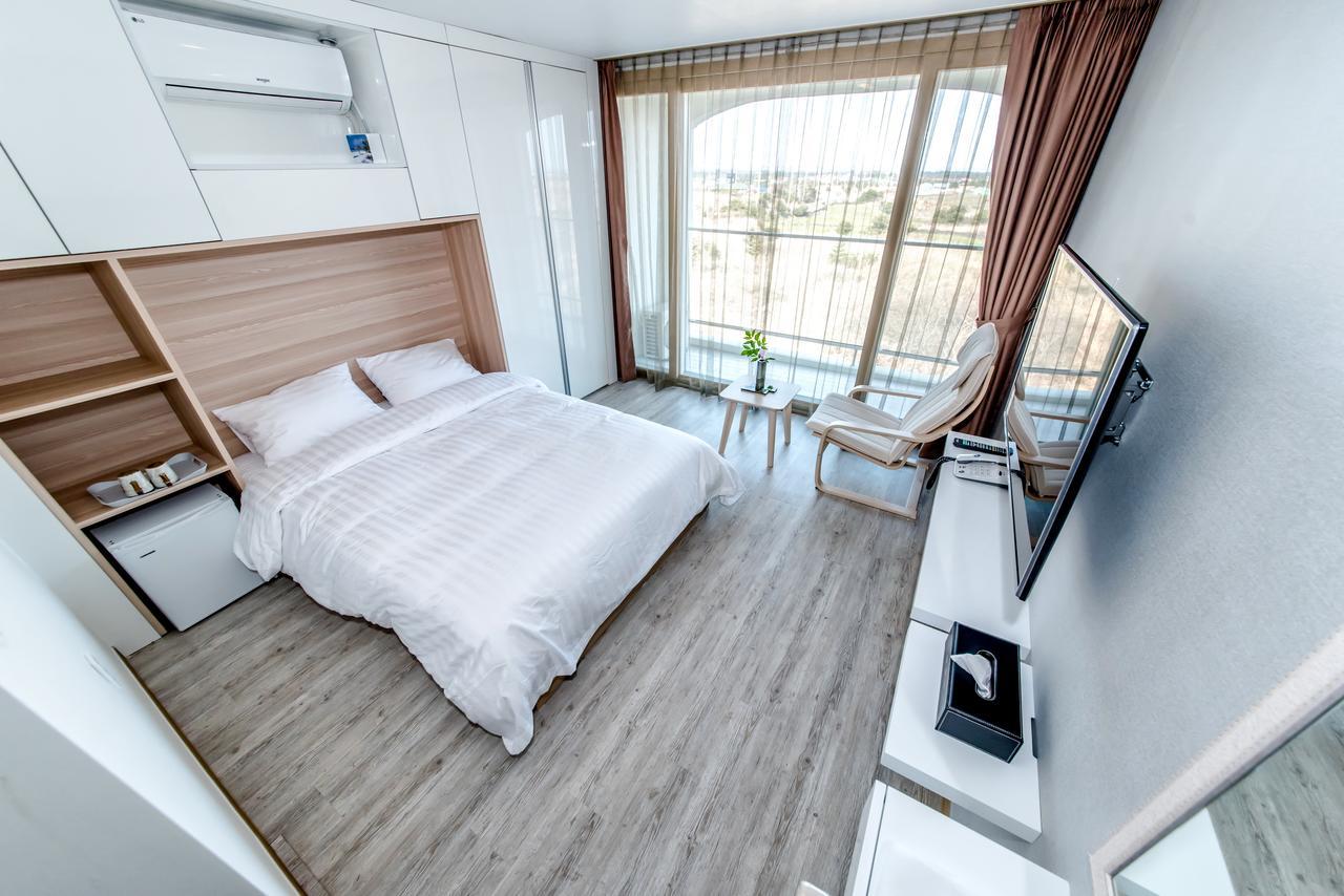 Go To Bed Resort Seogwipo Eksteriør bilde