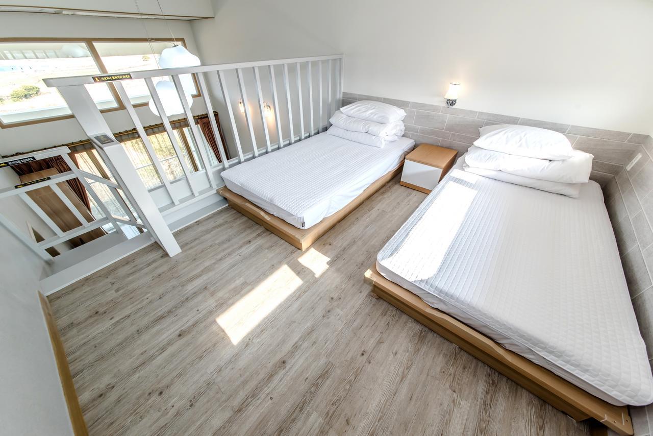 Go To Bed Resort Seogwipo Eksteriør bilde